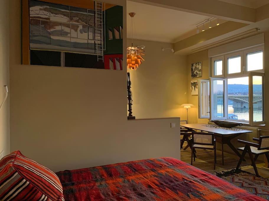 Apartment Art & View In The Center Budapest